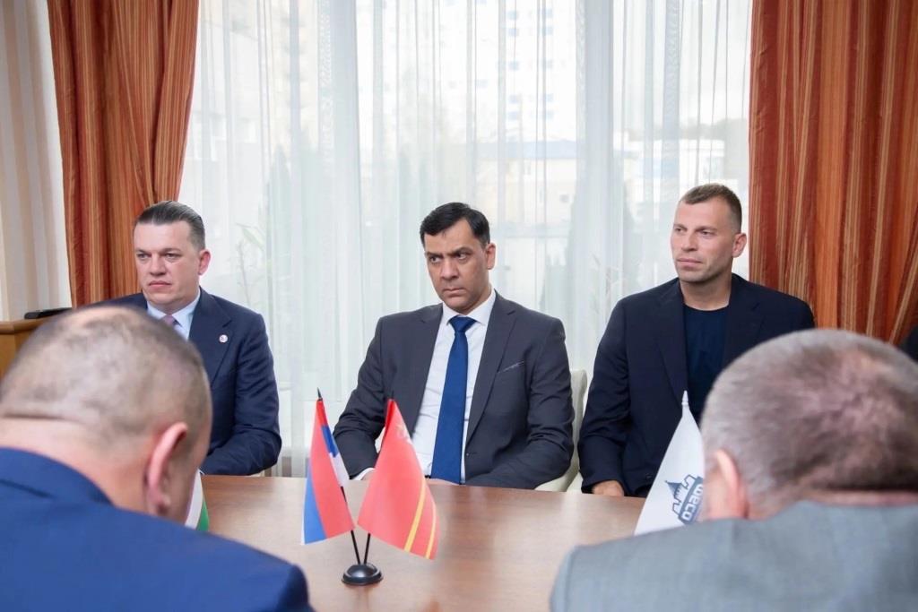  В Смоленске обсудили развитие международного сотрудничества в сфере молодёжного спорта