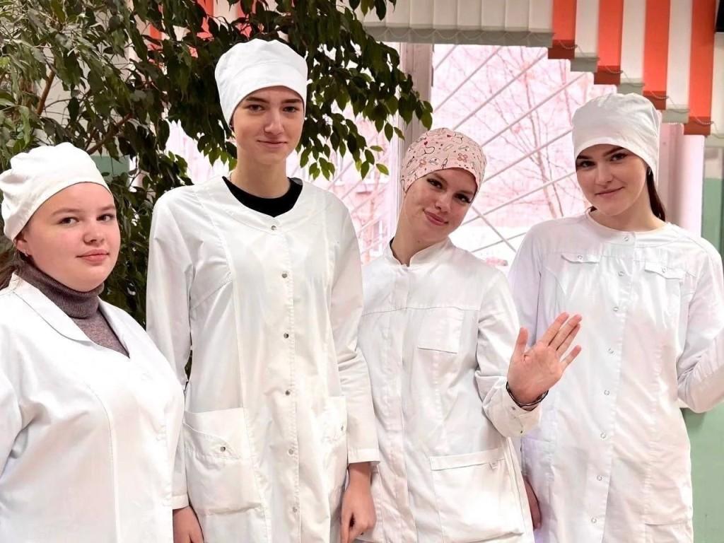 Смоленская область сохранила второе место в стране по количеству заключённых договоров на целевое обучение в системе среднего профессионального образования