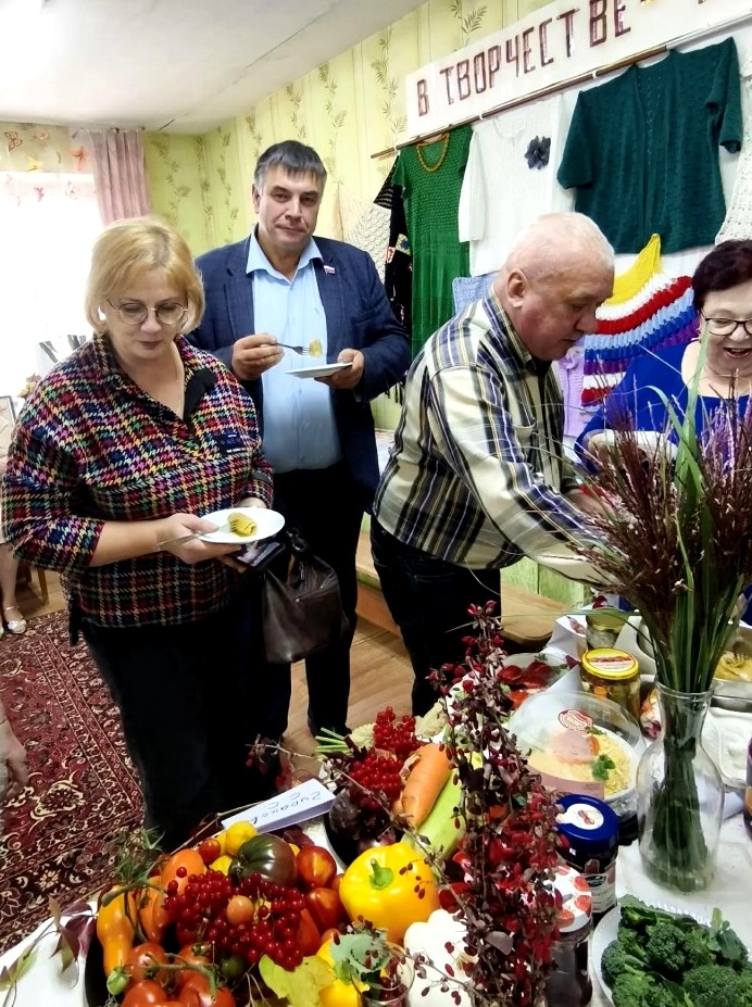 Золото осени и тепло сердец